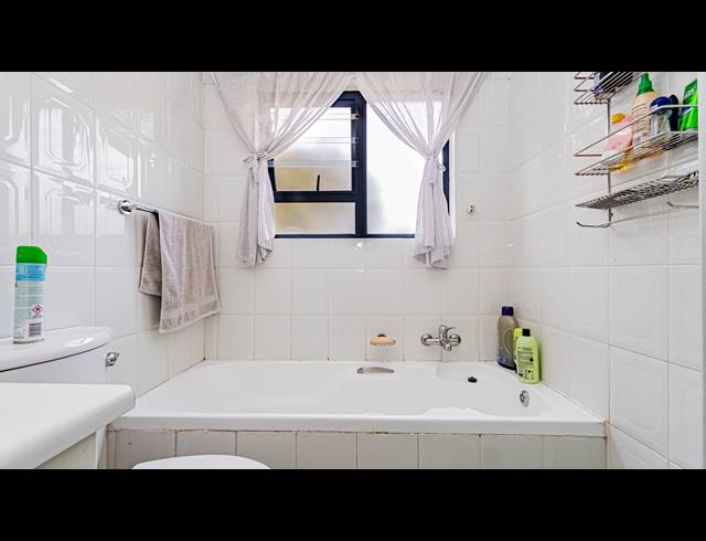 2 BEDROOM APARTMENT TO LET IN FAIRLAND